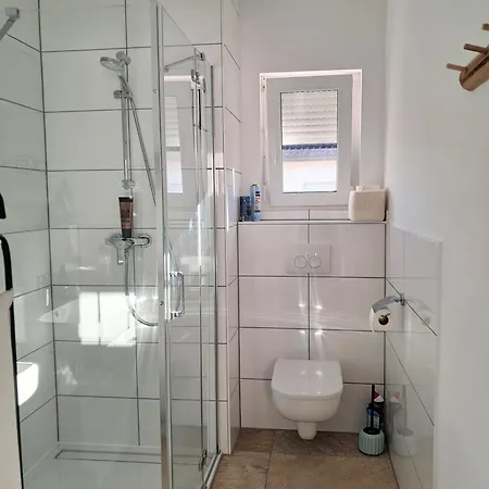 홈스테이 Privates Mit Bad *